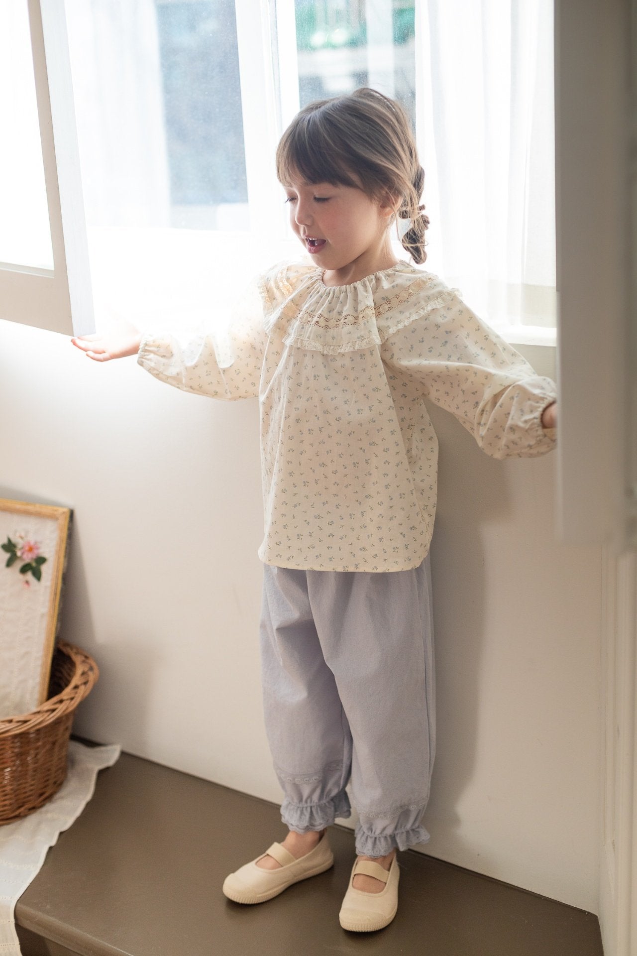 milk powder / Donut pants