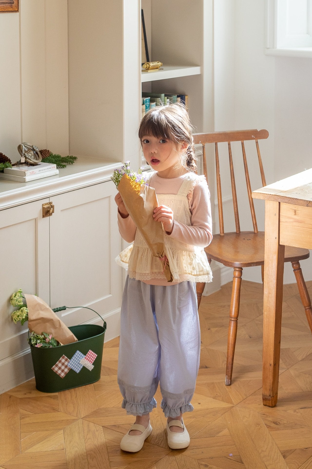 milk powder / Donut pants