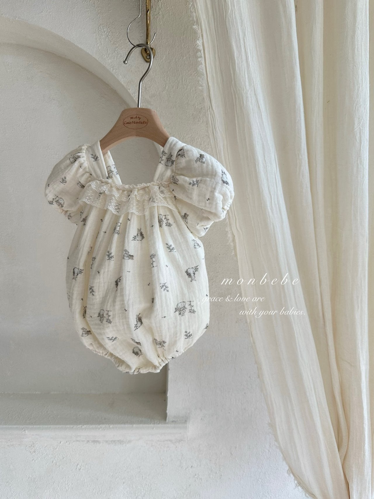 (予約) monbebe  /  Bunny Lace Suit