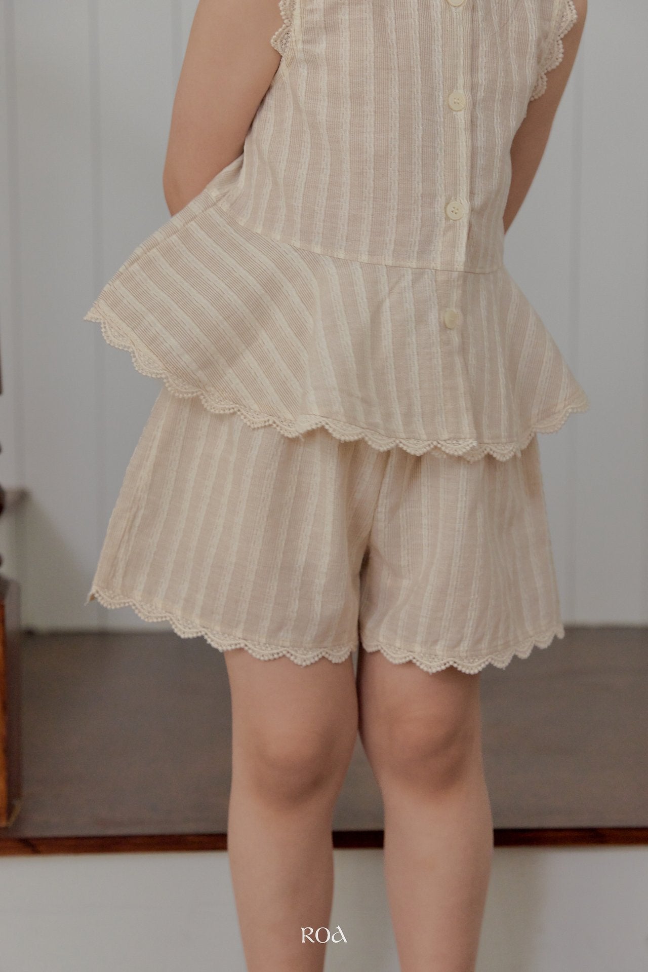 (予約) Roa /  Moen Set