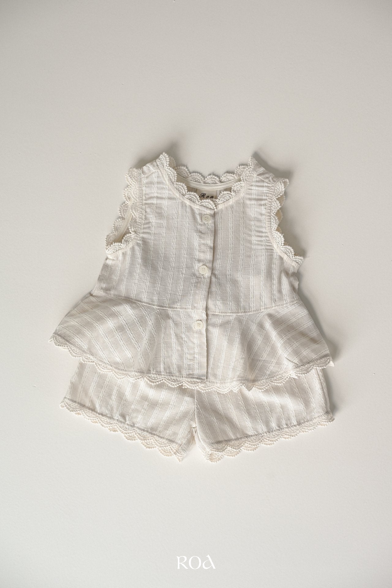 (予約) Roa /  Moen Set