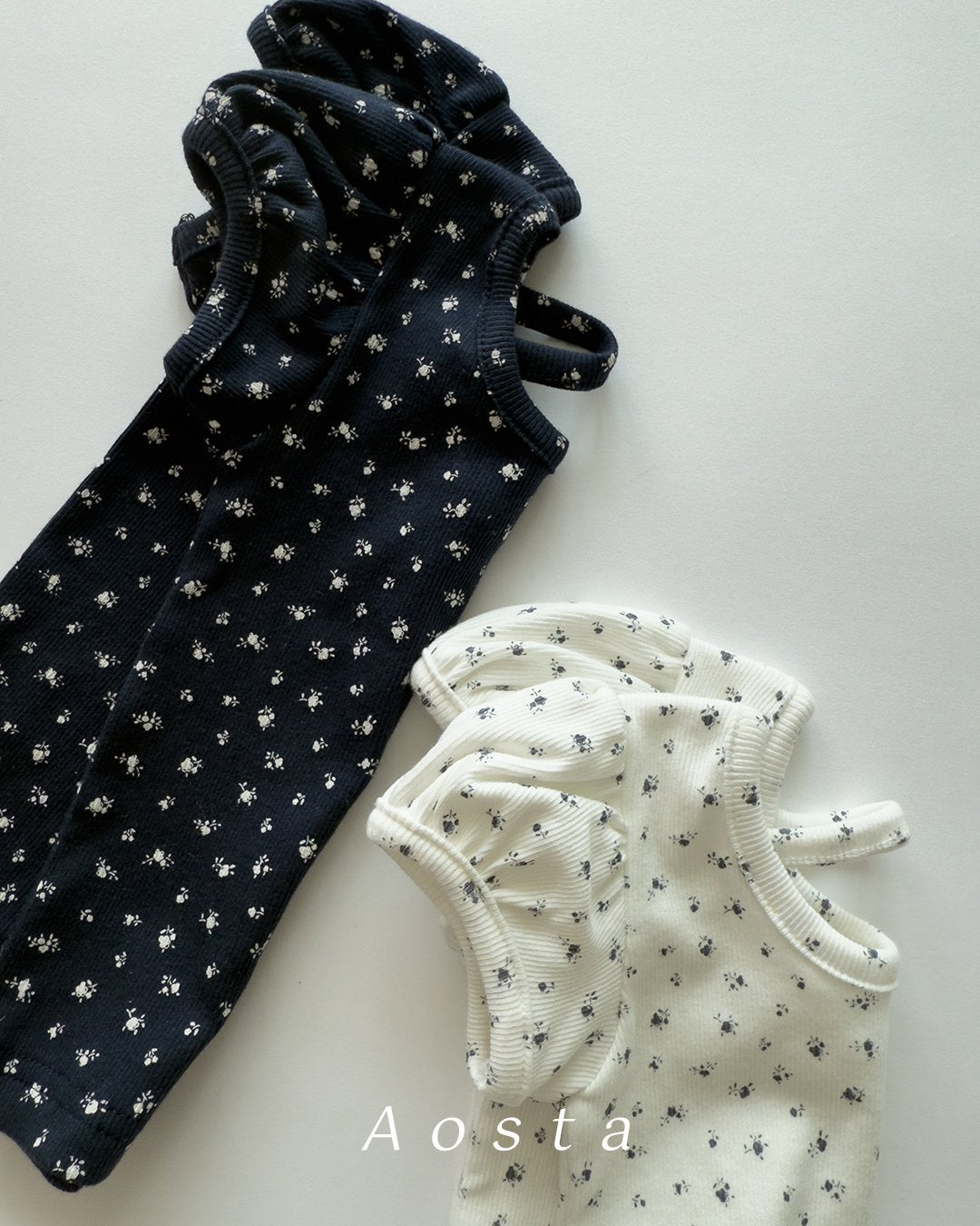 (予約) Aosta / Open Back Puff Blouse