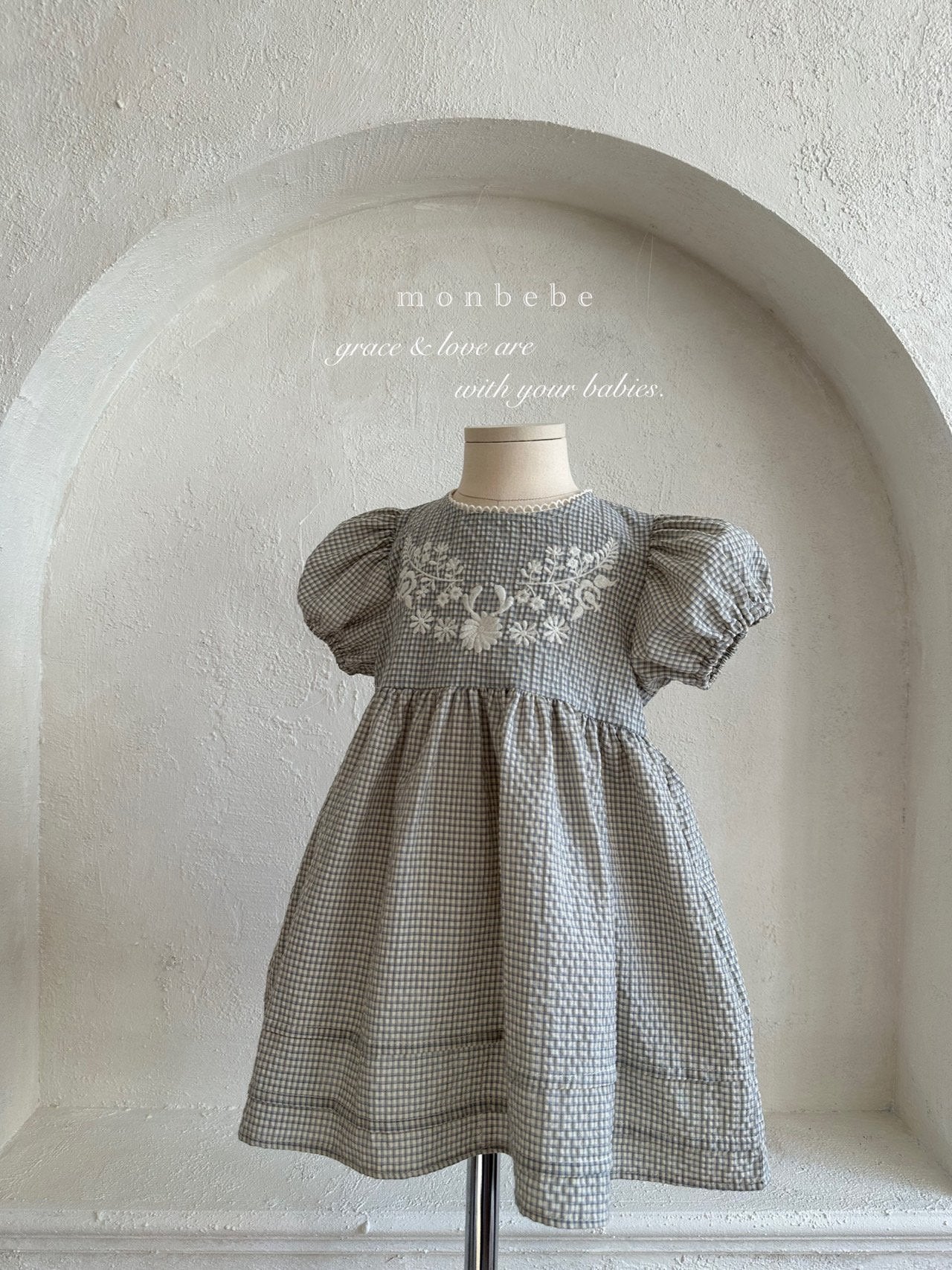 monbebe  /  Hannah 刺繡洋裝