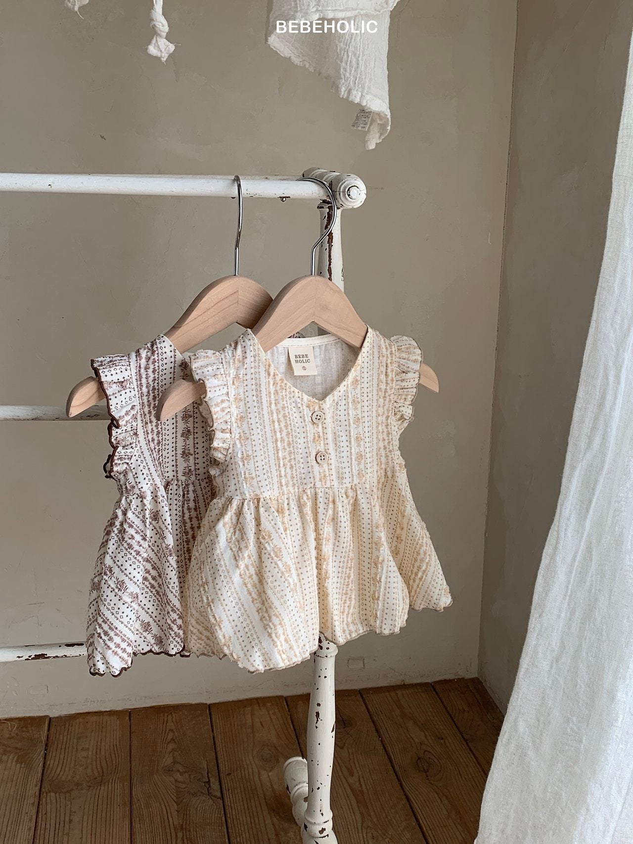 bebe holic / Dew Blouse
