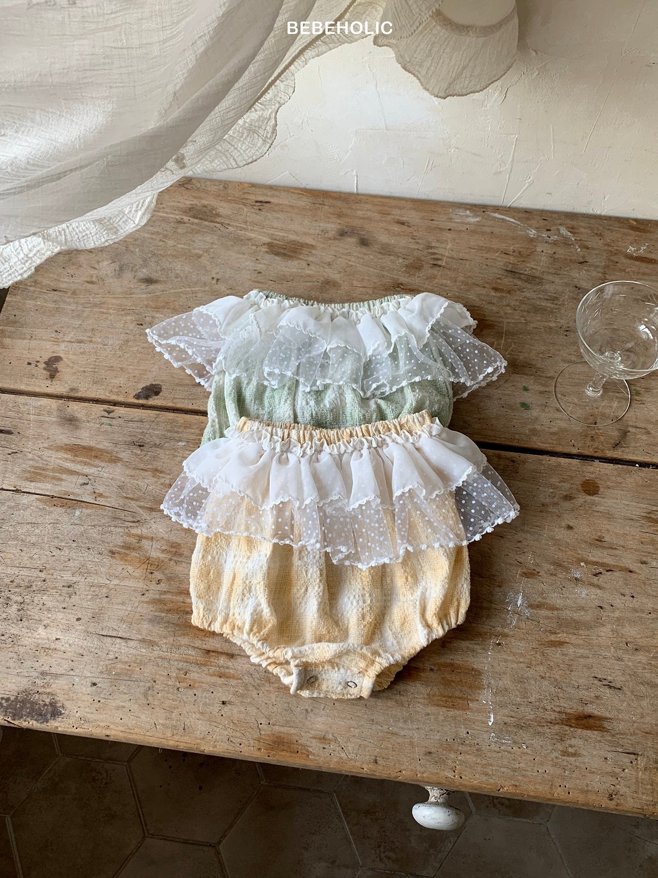 bebe holic / Lily Bloomer