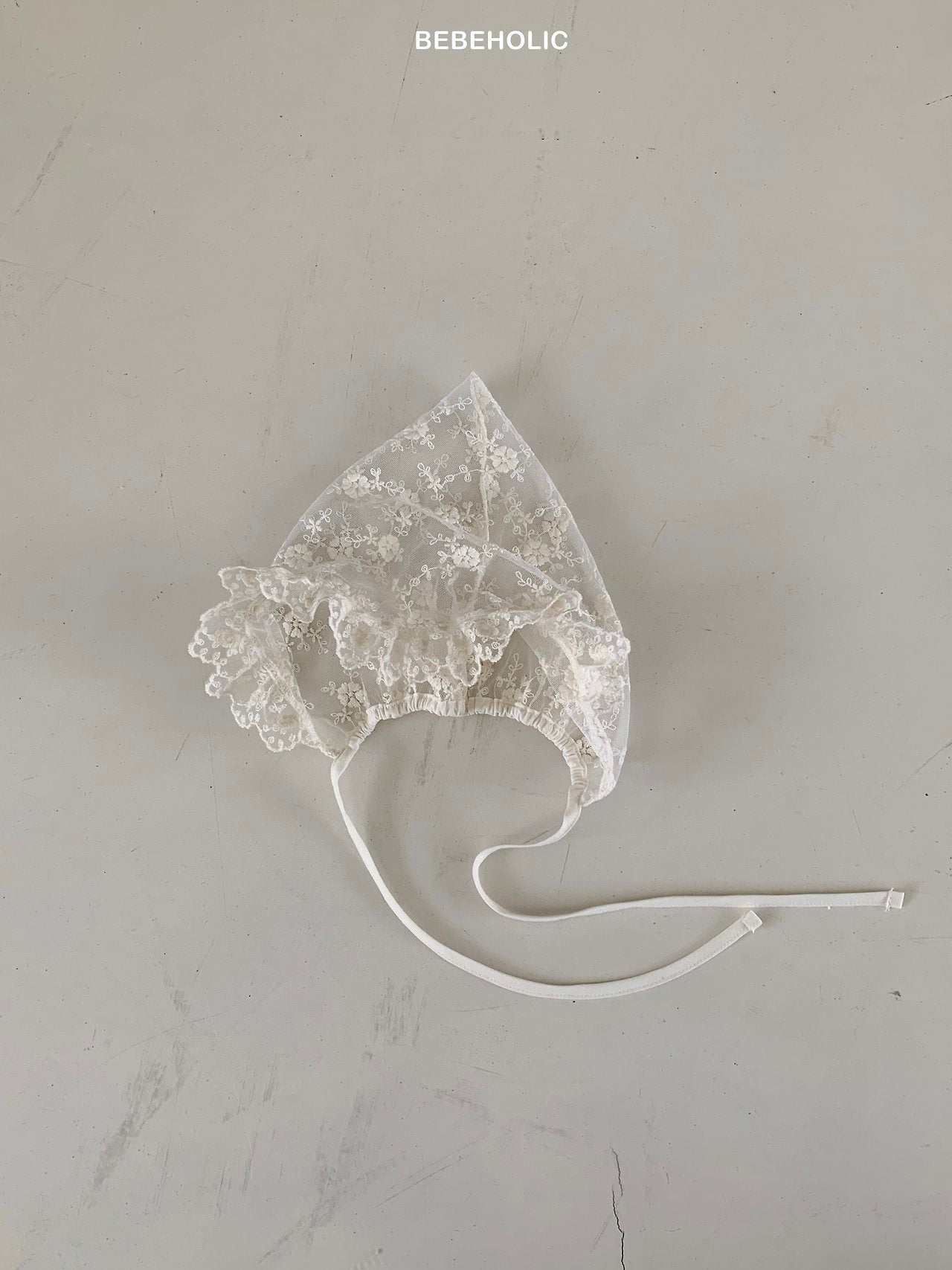 bebe holic / Holic Less Bonnet