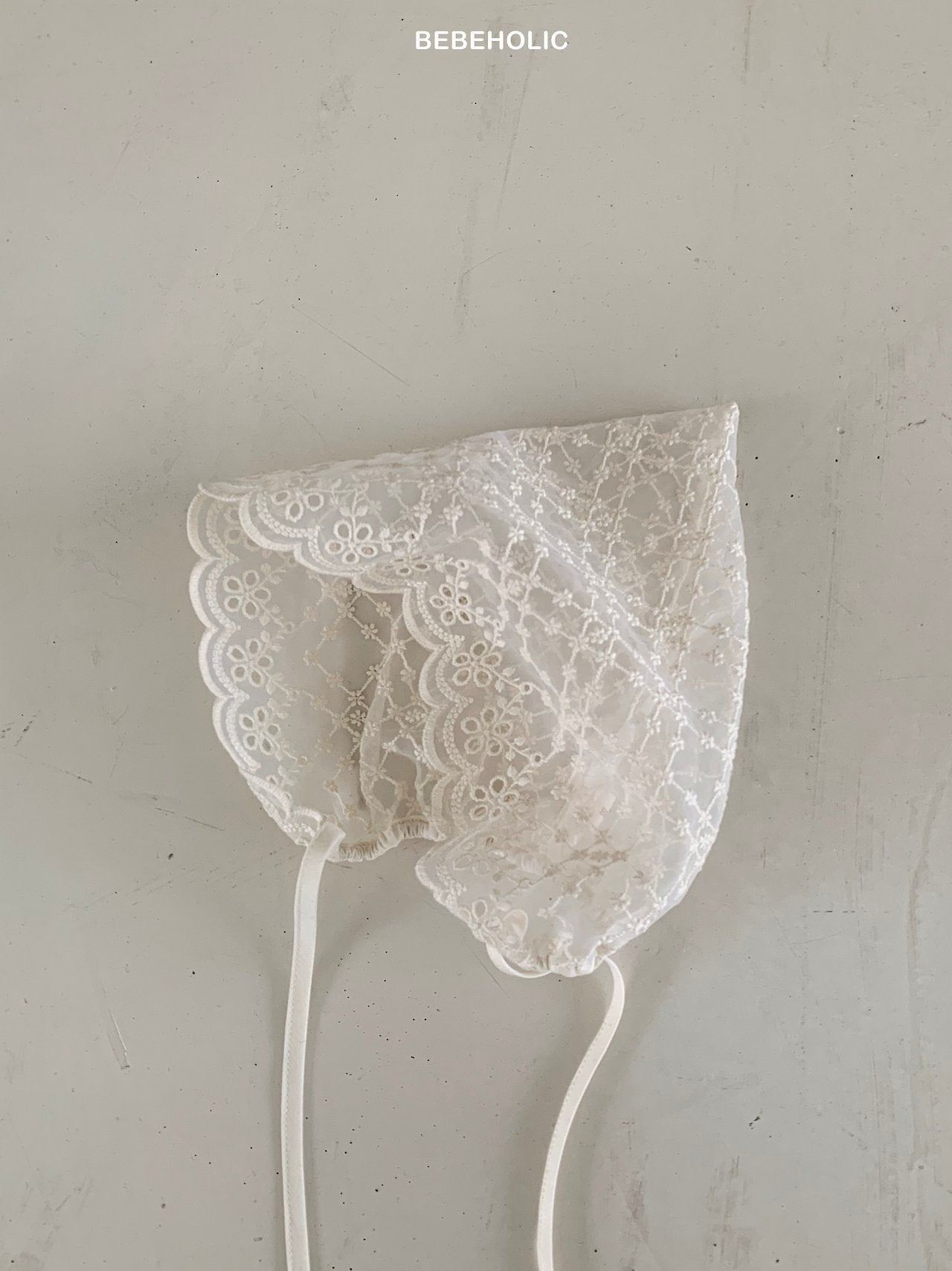 bebe holic / Holic Less Bonnet