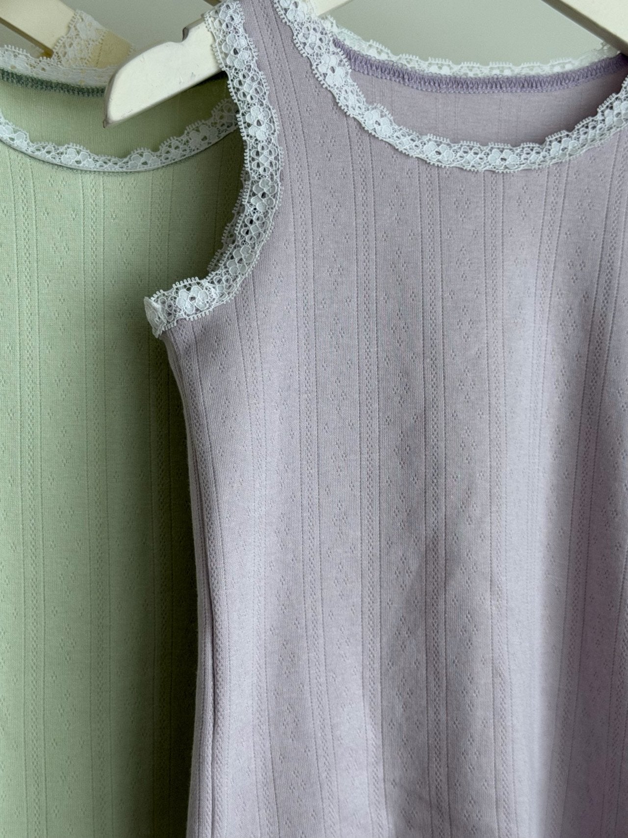 (予約) Lebev / Bailey Lace Sleeveless T-shirt