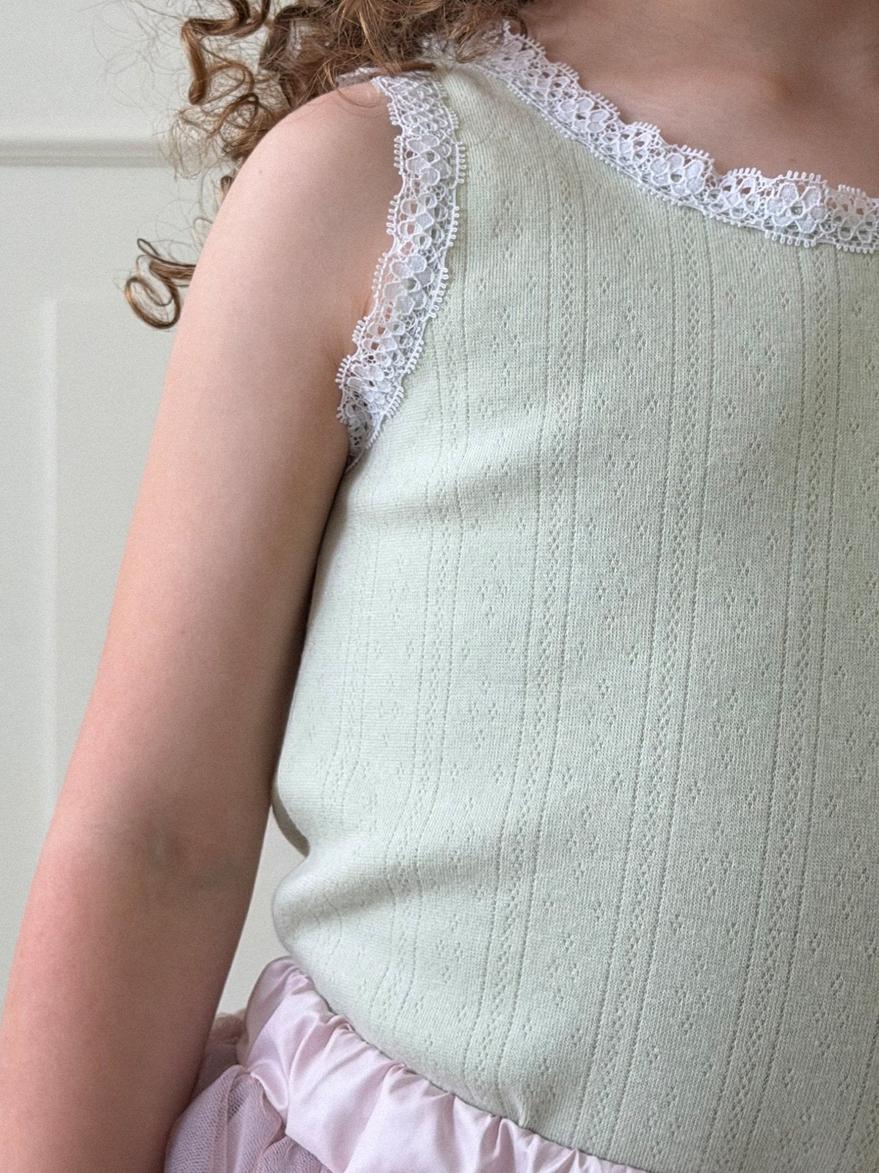 (予約) Lebev / Bailey Lace Sleeveless T-shirt