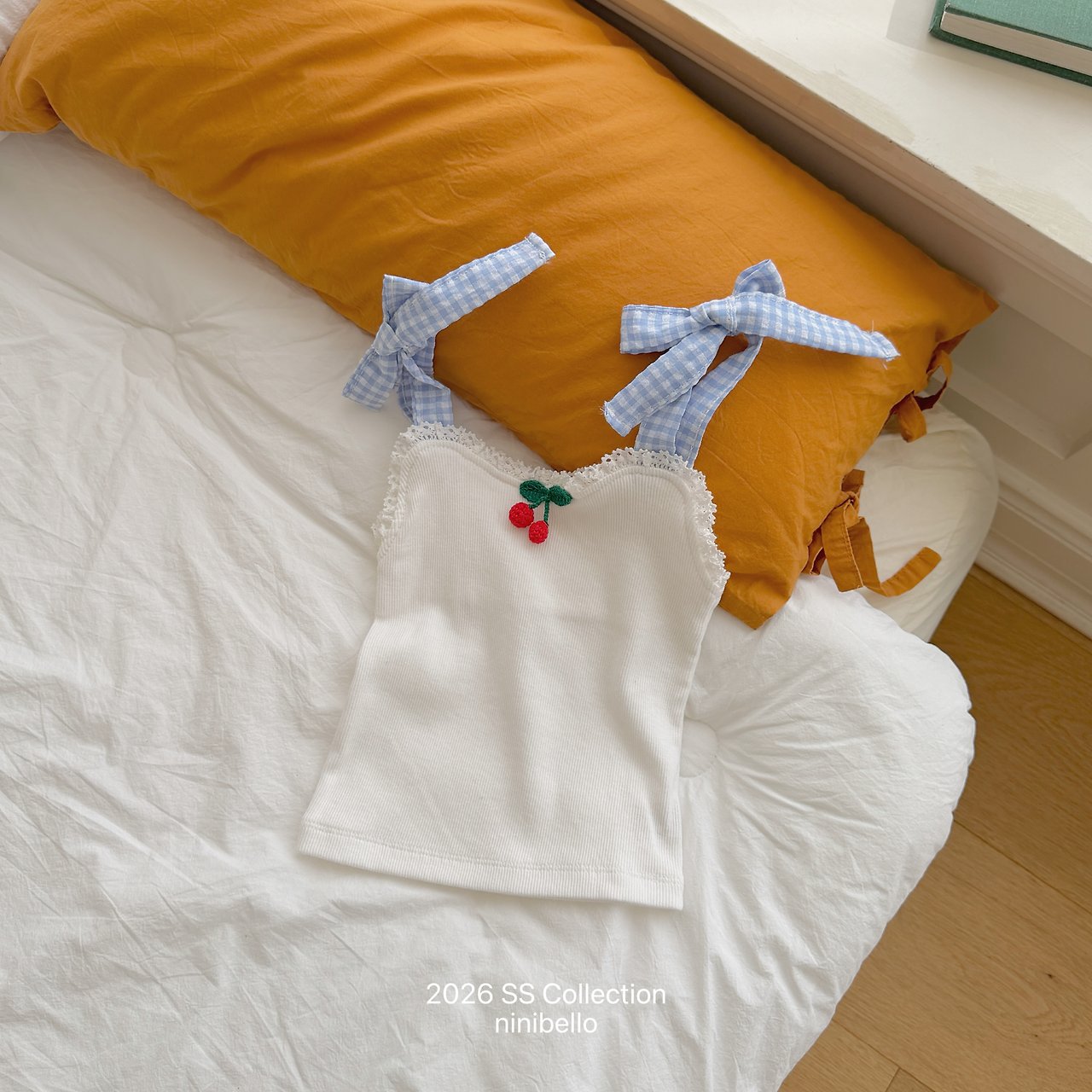 (予約) ninibello  / Cherry Bonbon Sleeveless Top