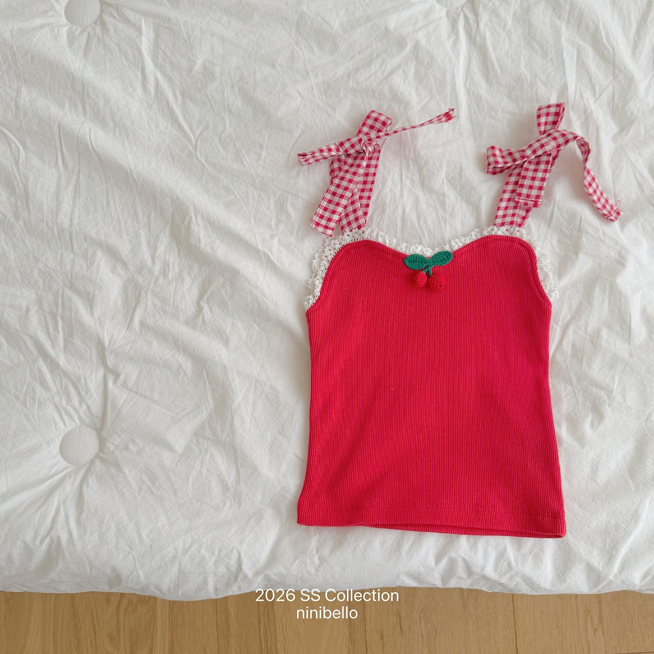 (予約) ninibello  / Cherry Bonbon Sleeveless Top