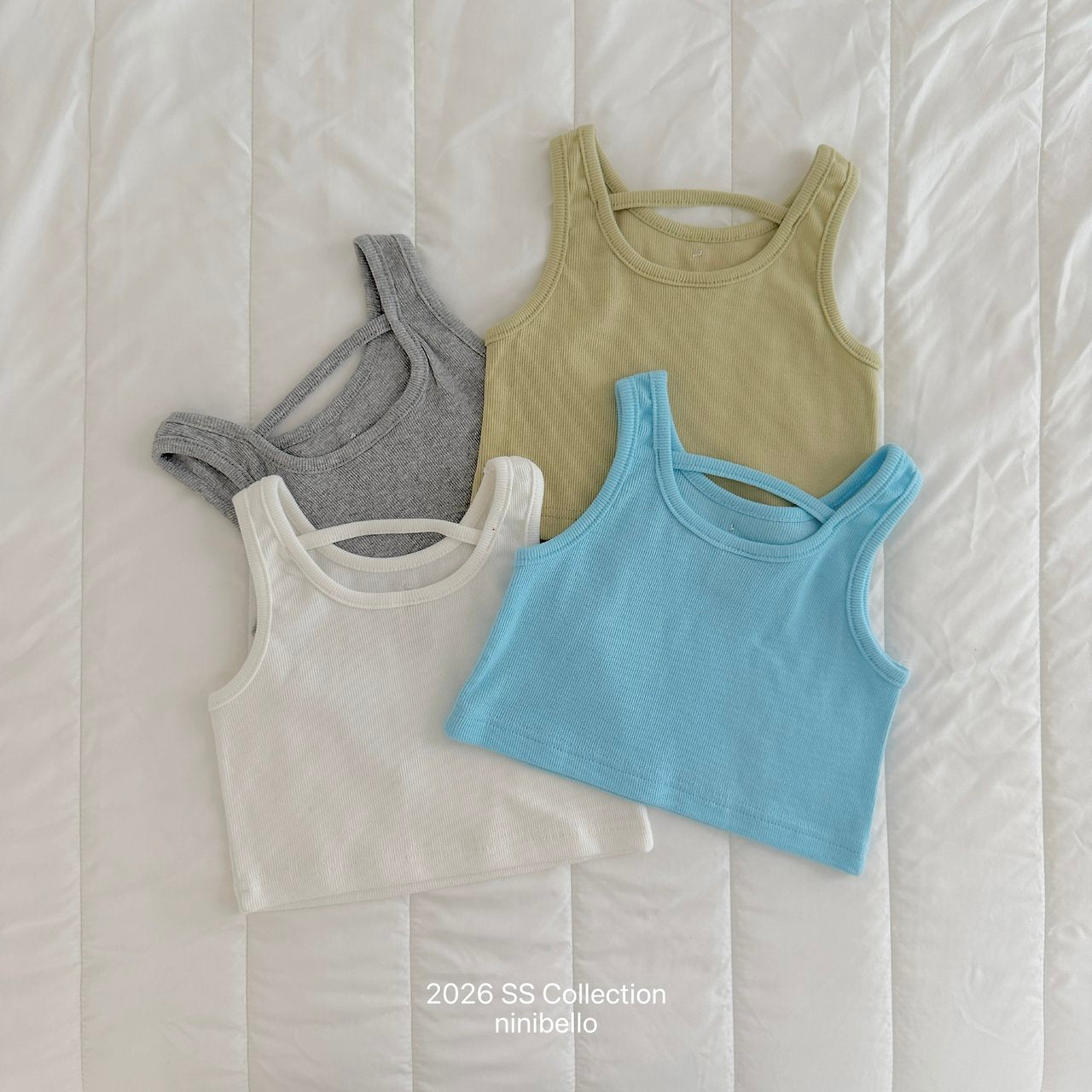 (予約) ninibello  / Tomato Button Sleeveless Top