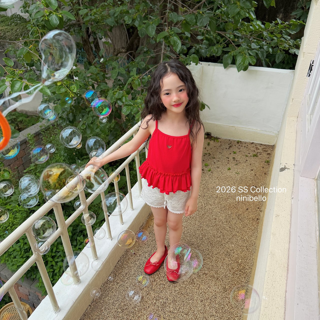 (予約) ninibello  / Joy Heart Punched Sleeveless Top