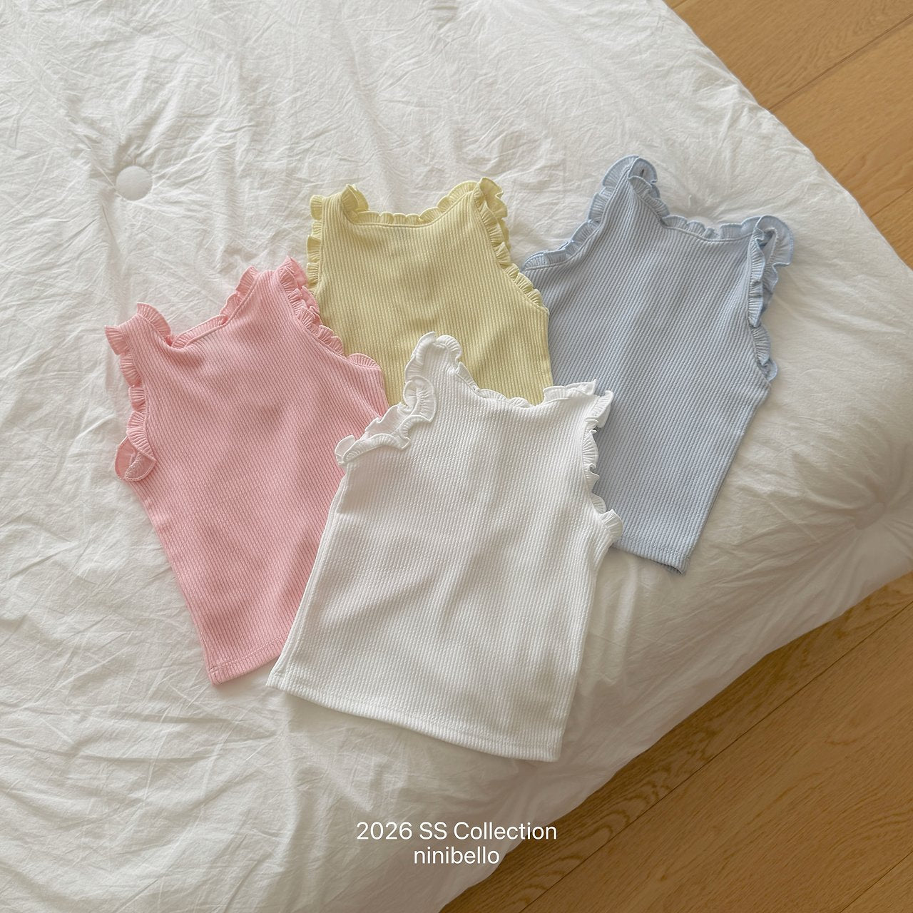 (予約) ninibello  / Romi Frill Sleeveless Top