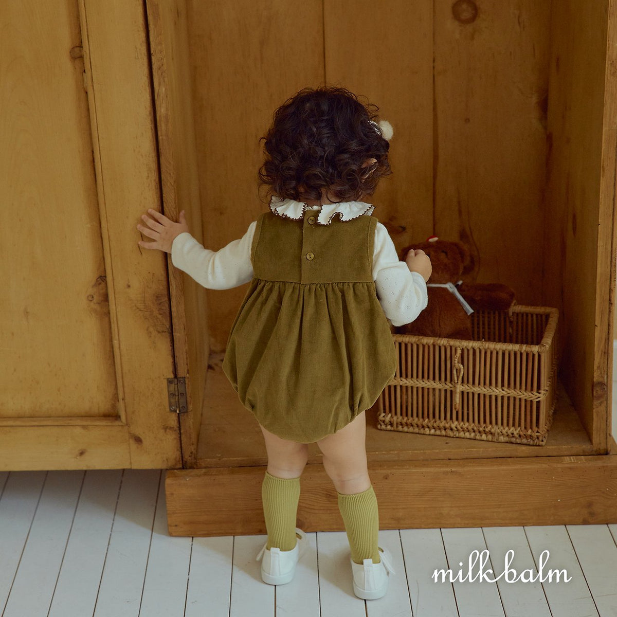 milk balm / Bailey Suit