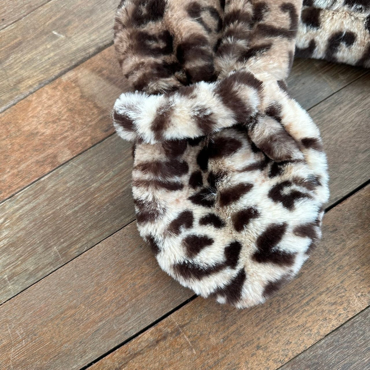 (予約) mon Atelier  /  Mild Fur Warmer