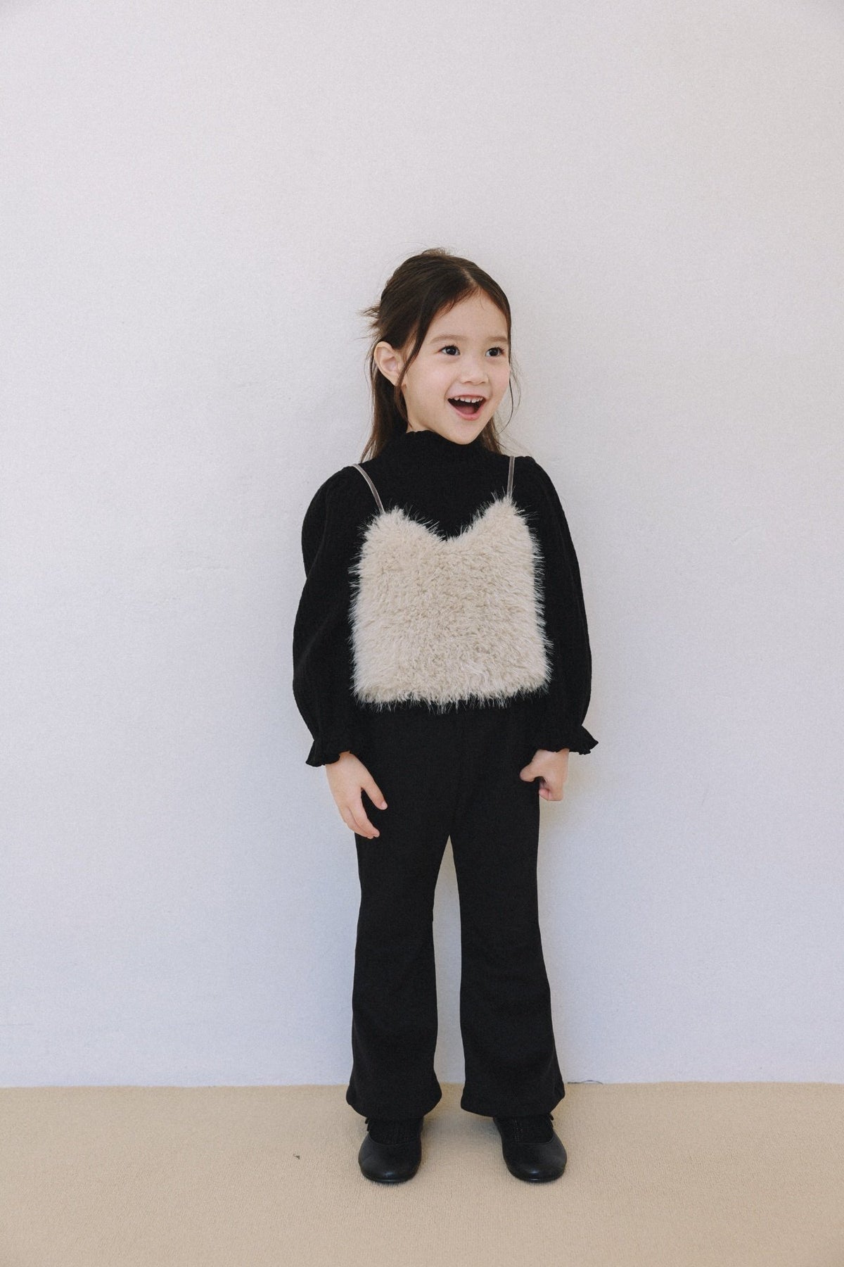 (予約) mon Atelier  /  Fluffy Faux Fur Bustier