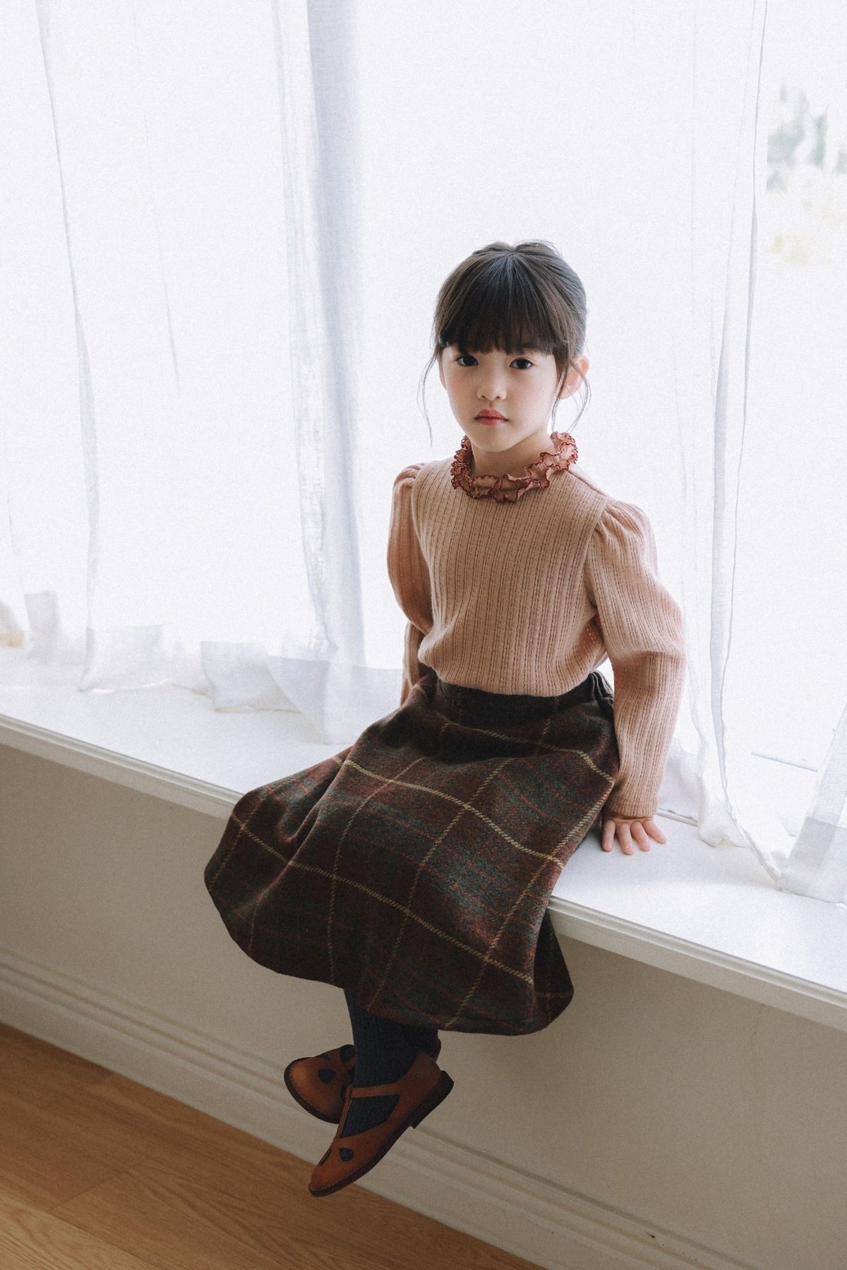 (予約) mon Atelier  / Amelie Contrast-Trim Ruffle Top