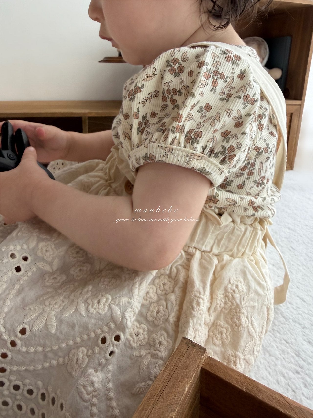 monbebe  / Embroidered Suspender Skirt Bloomers
