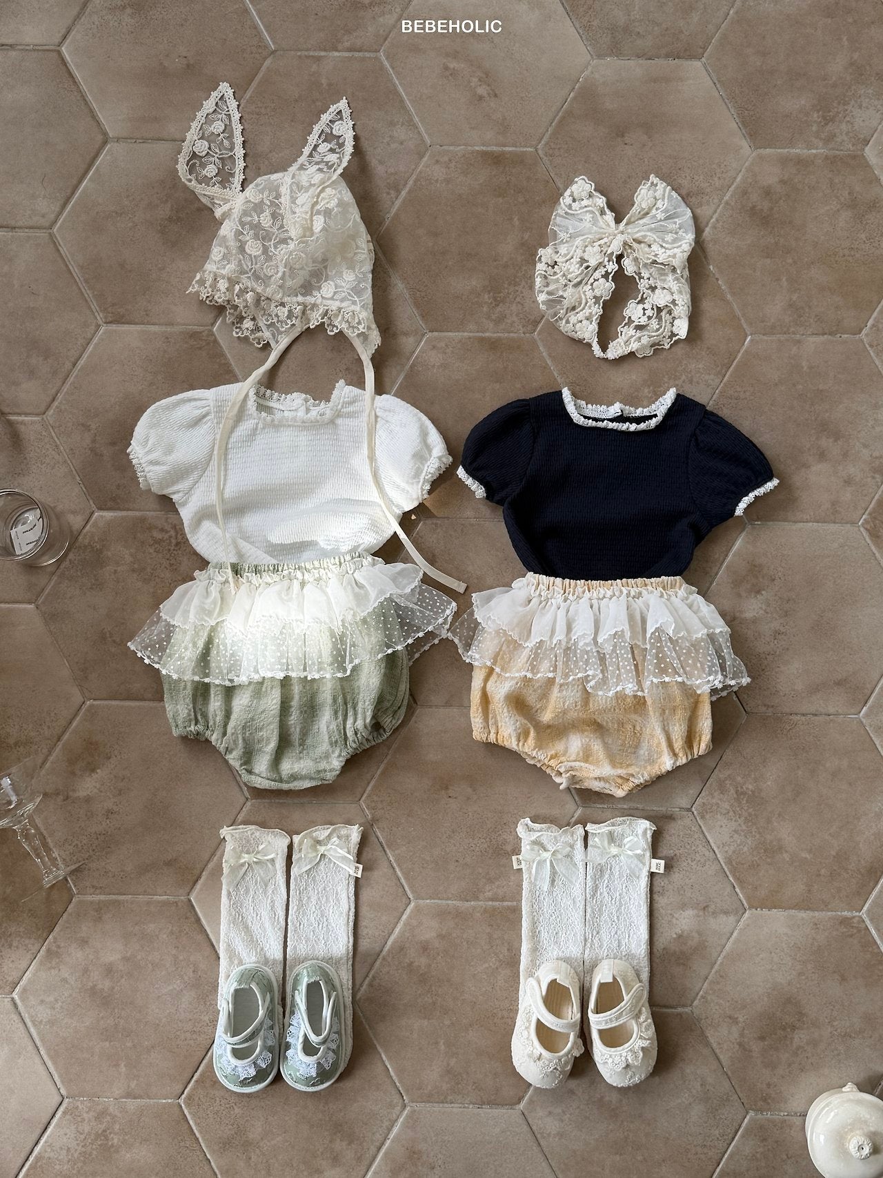 bebe holic / Lily Bloomer